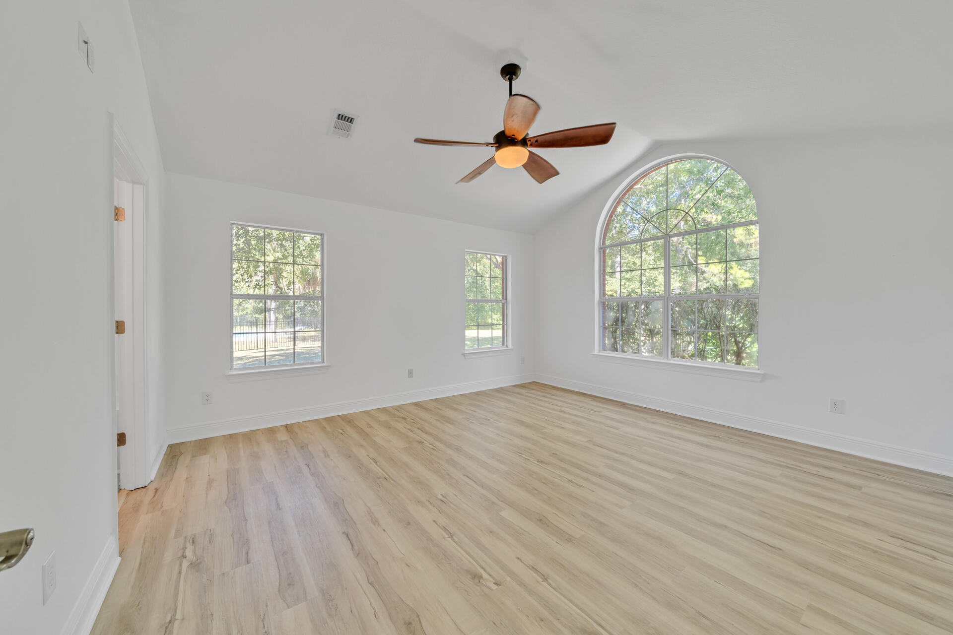 BAY HARBOUR - Residential