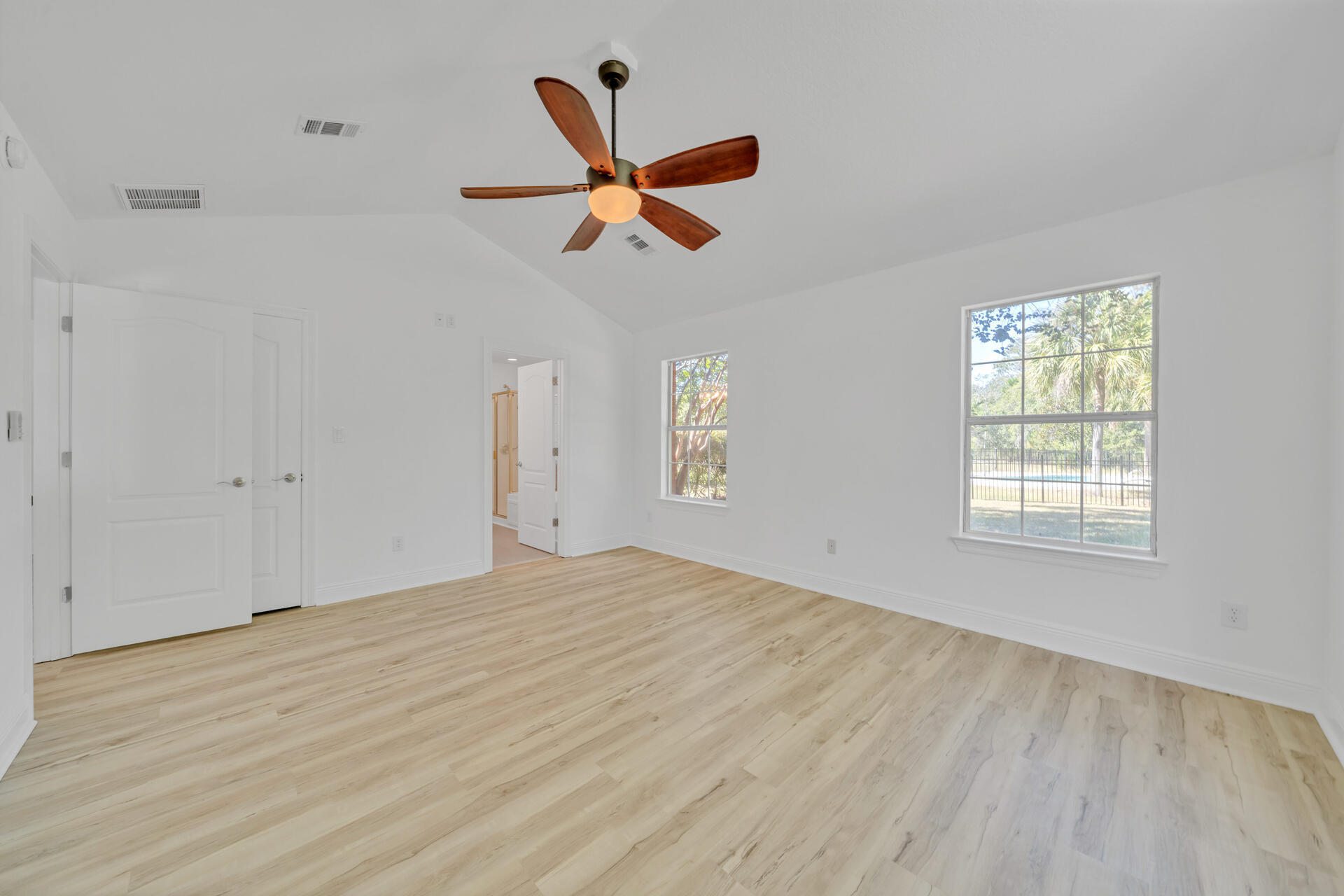 BAY HARBOUR - Residential