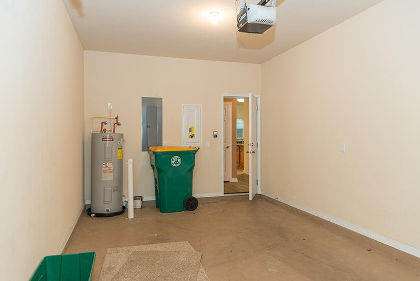 MERIDIAN SQUARE T/H - Residential Lease