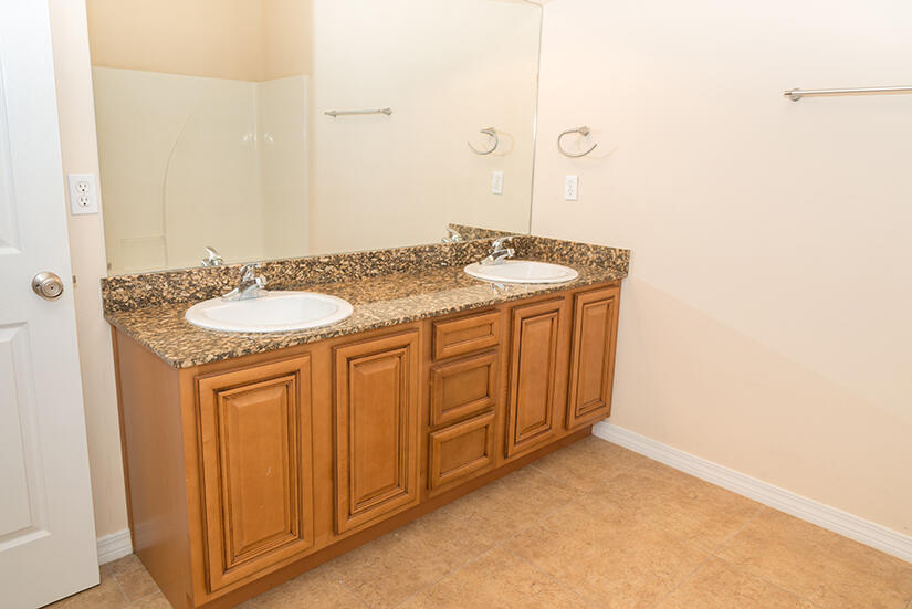 MERIDIAN SQUARE T/H - Residential Lease