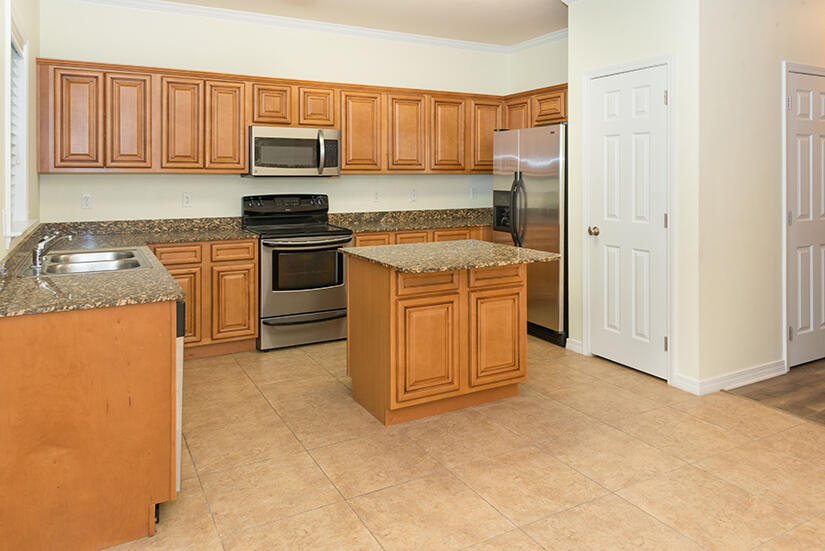 MERIDIAN SQUARE T/H - Residential Lease