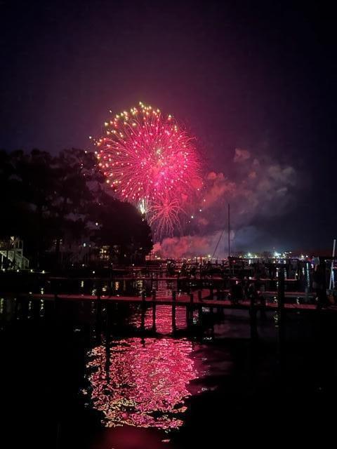 VALPARAISO VILLAGE - Residential Lease