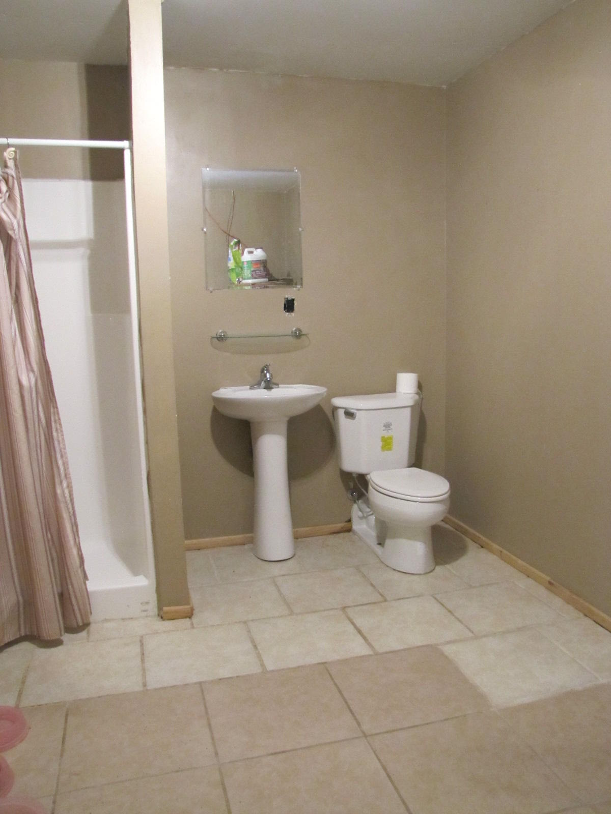 LAKEVIEW - Residential Lease