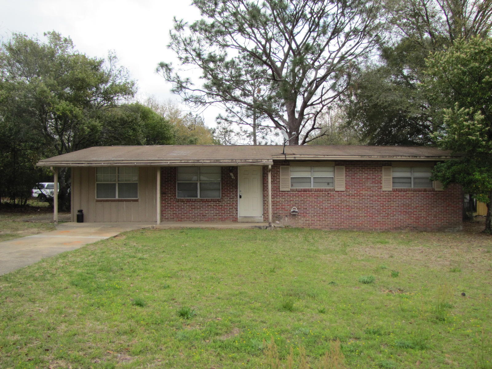 LAKEVIEW - Residential Lease