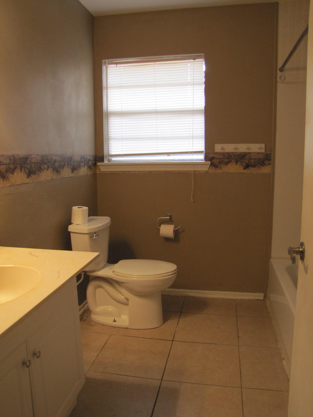 LAKEVIEW - Residential Lease