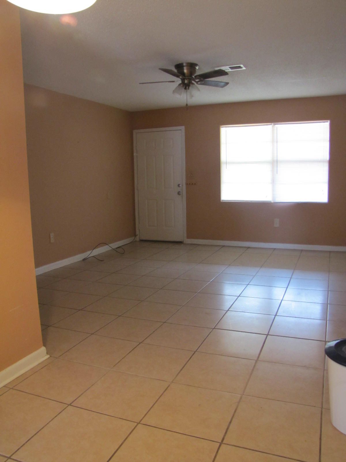 LAKEVIEW - Residential Lease