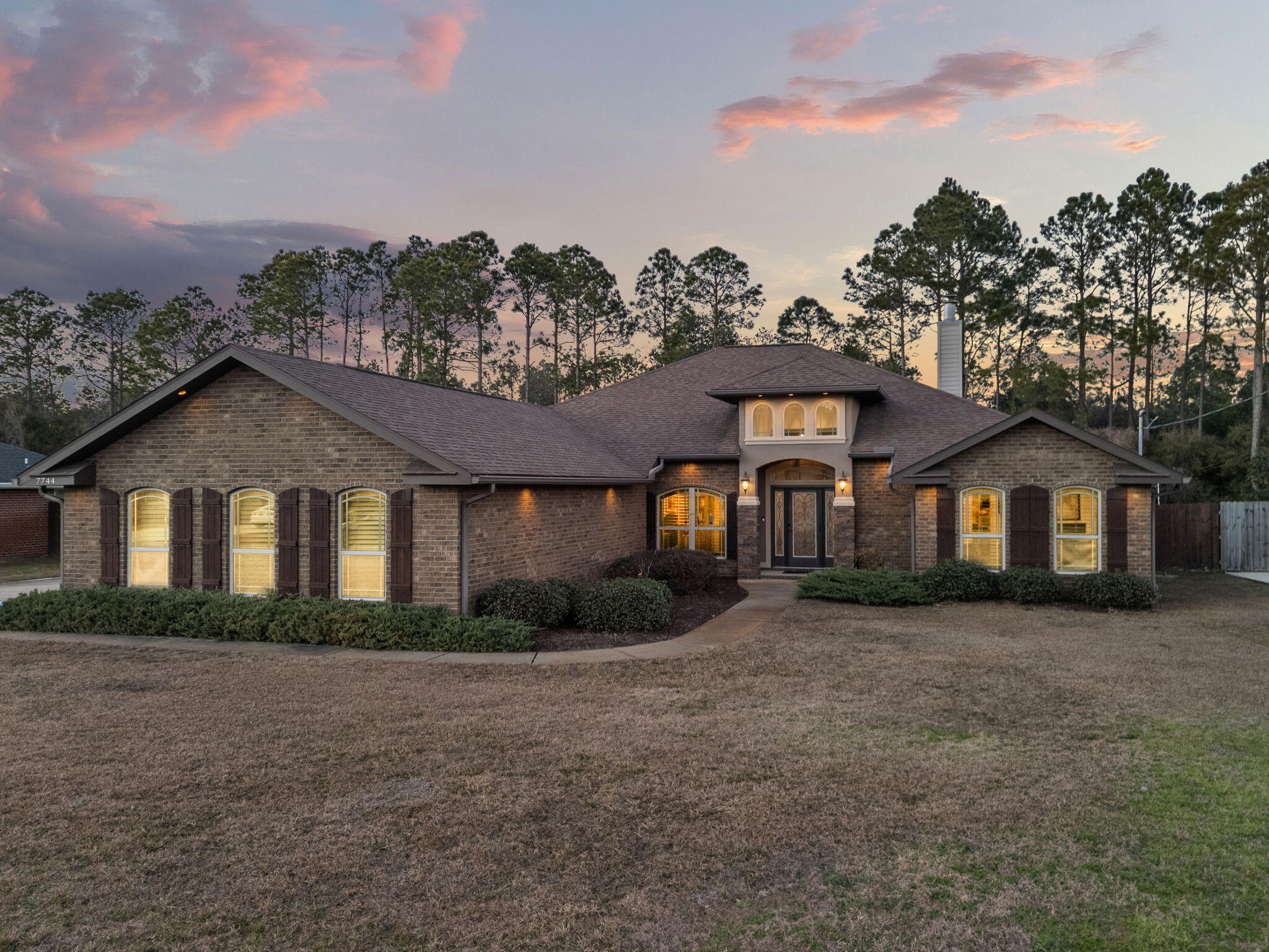 HOLLEY BY THE SEA - Residential