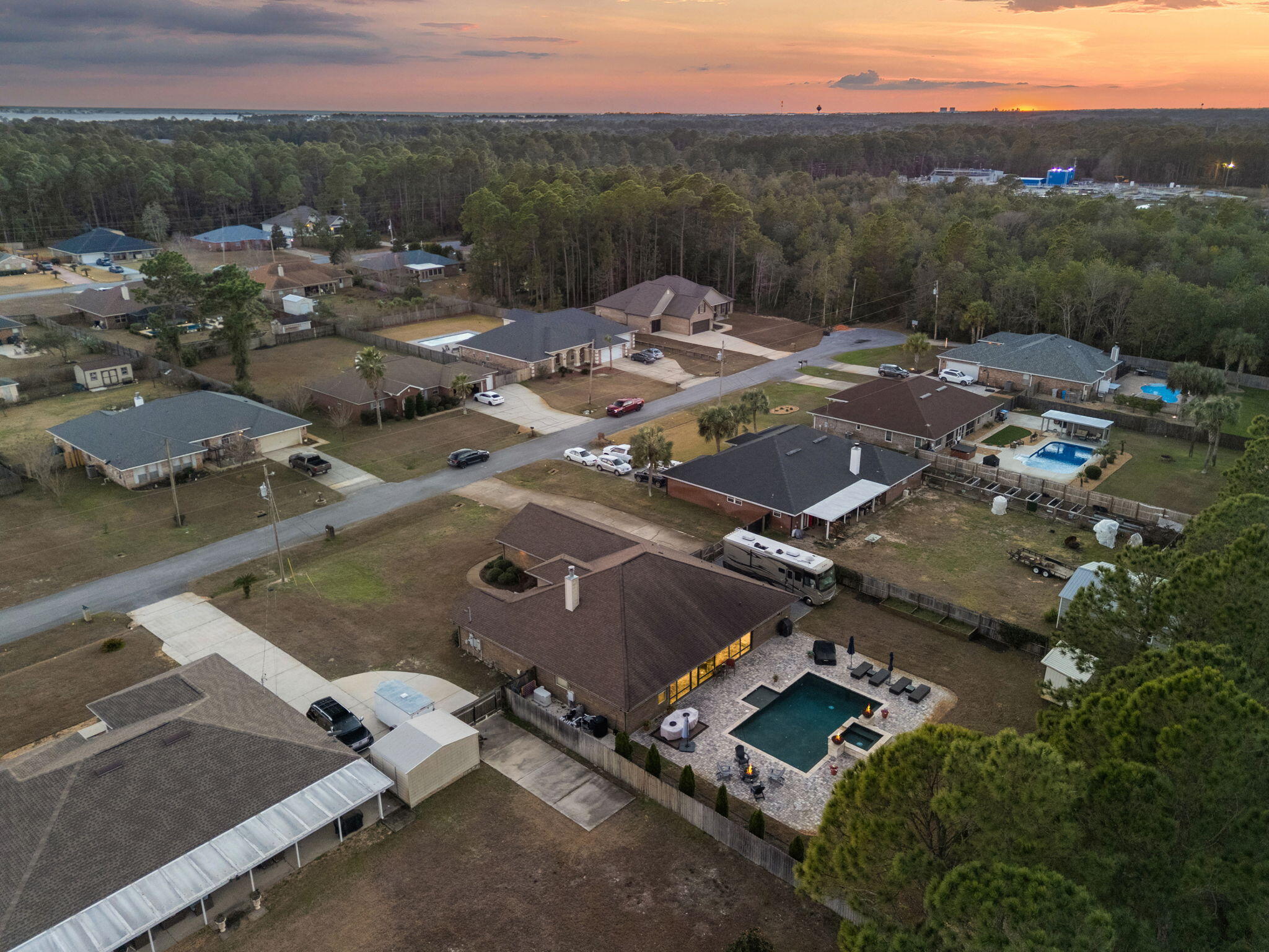 HOLLEY BY THE SEA - Residential