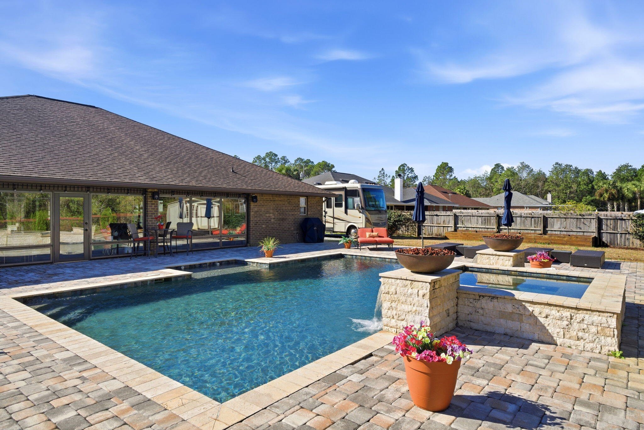 HOLLEY BY THE SEA - Residential