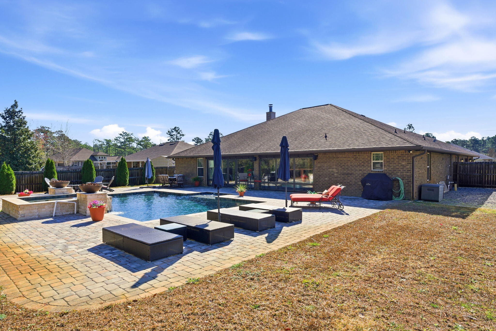 HOLLEY BY THE SEA - Residential