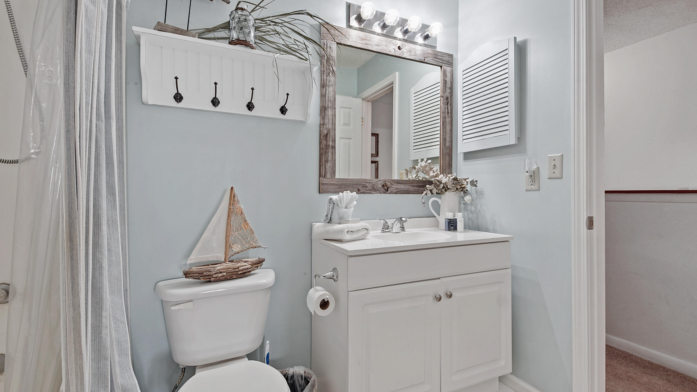 PORTSIDE CONDO - Residential Lease