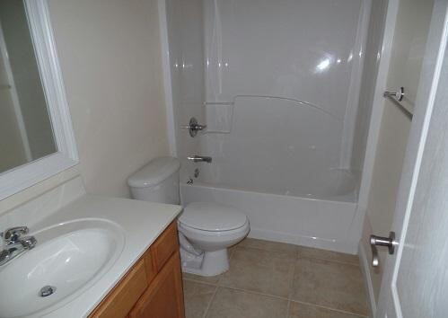 OLD BAY T/H - Residential Lease