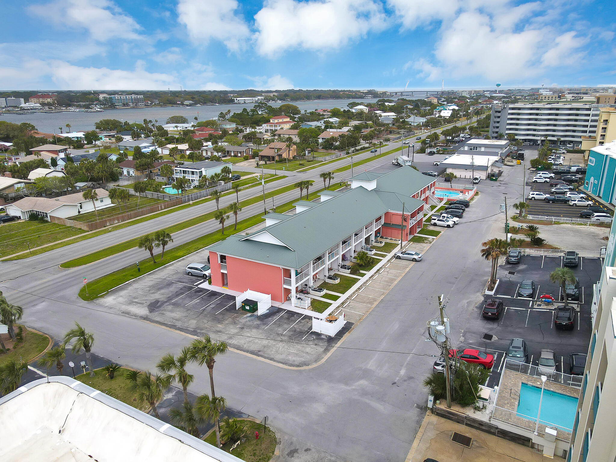TROPICAL ISLE CONDO - Residential