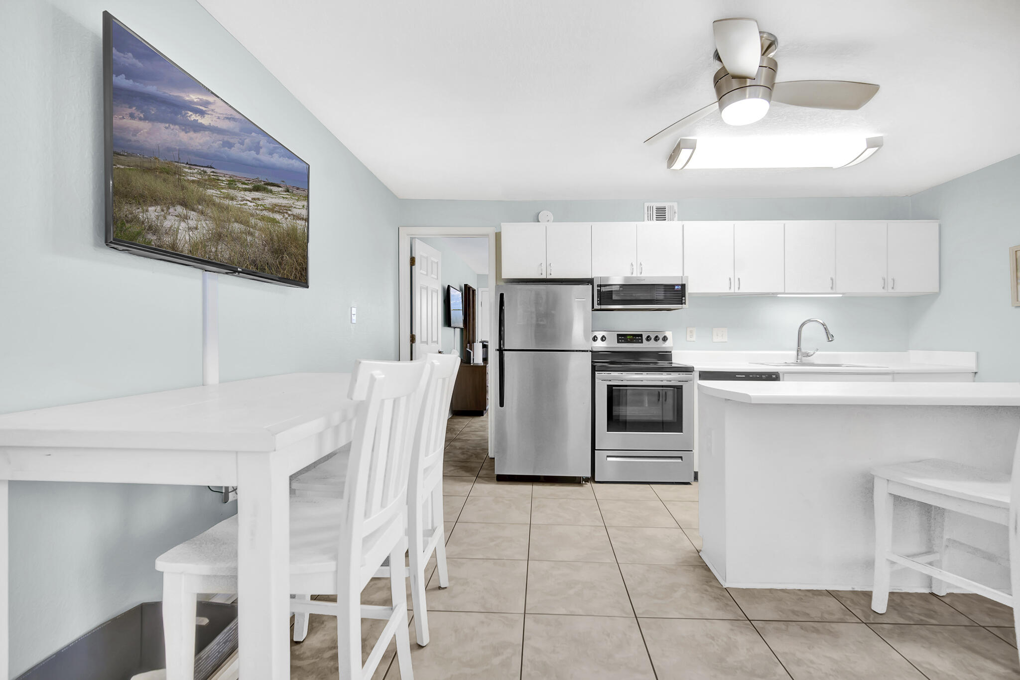 TROPICAL ISLE CONDO - Residential