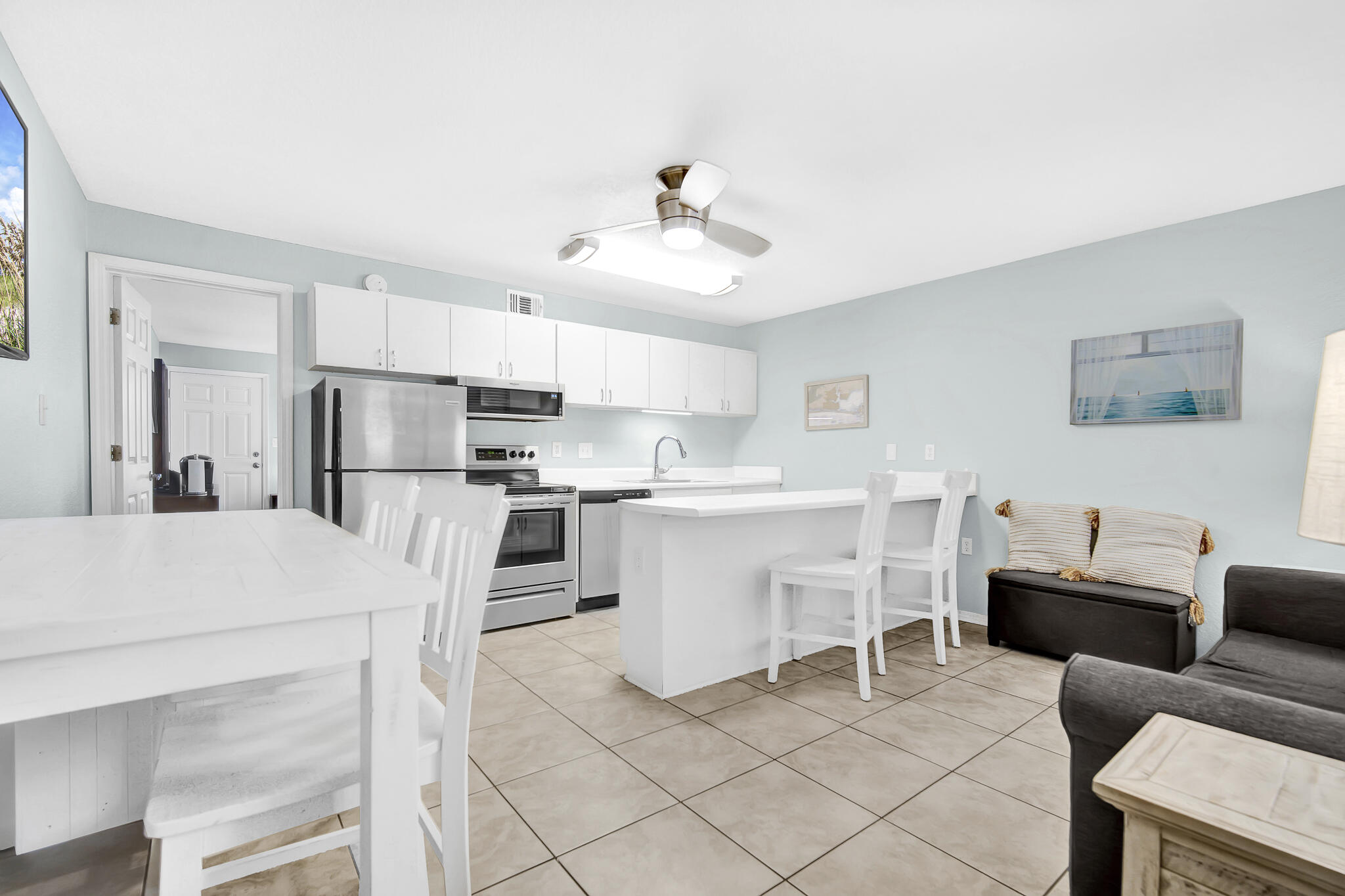 TROPICAL ISLE CONDO - Residential