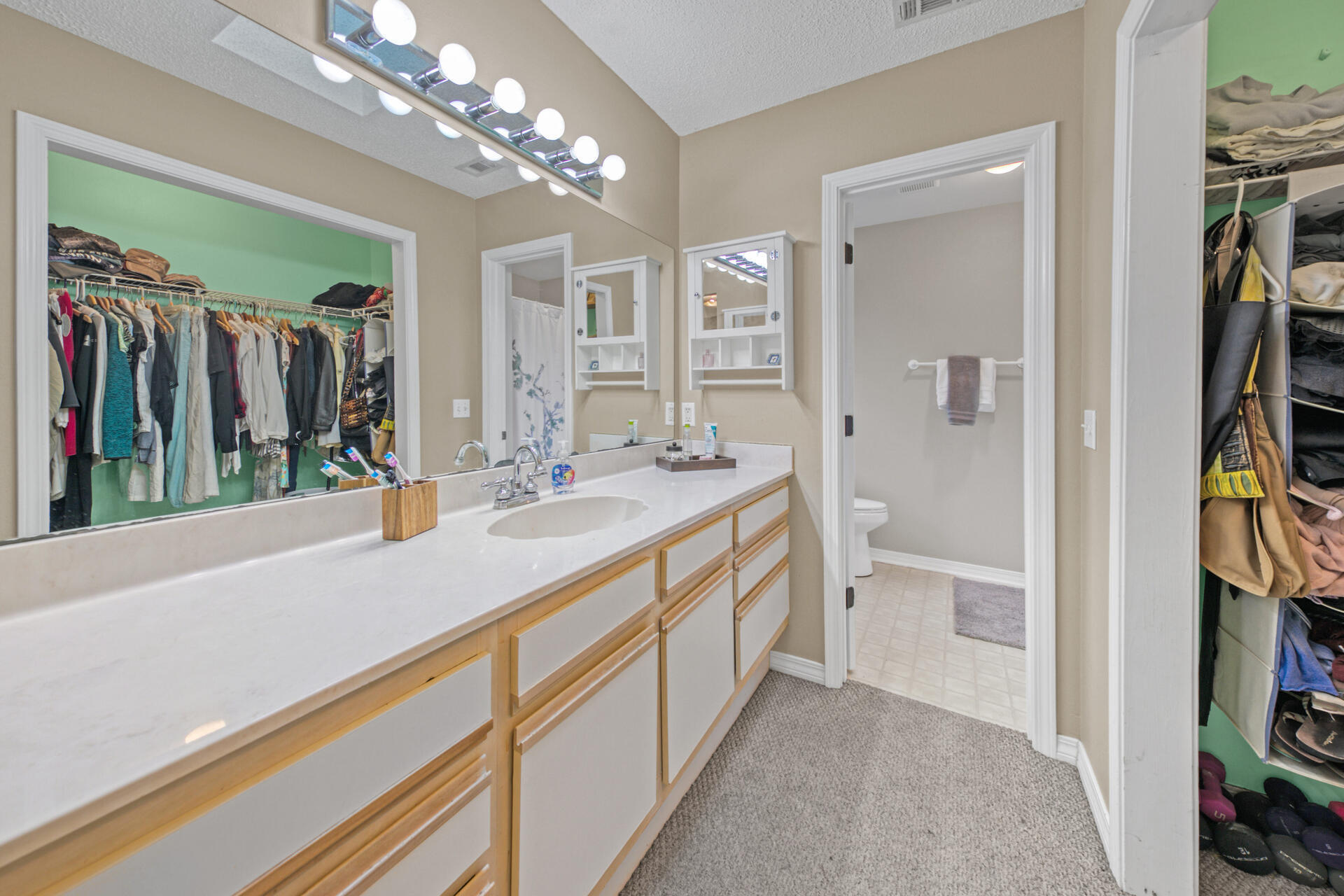 AZALEA GARDENS DESTIN - Residential