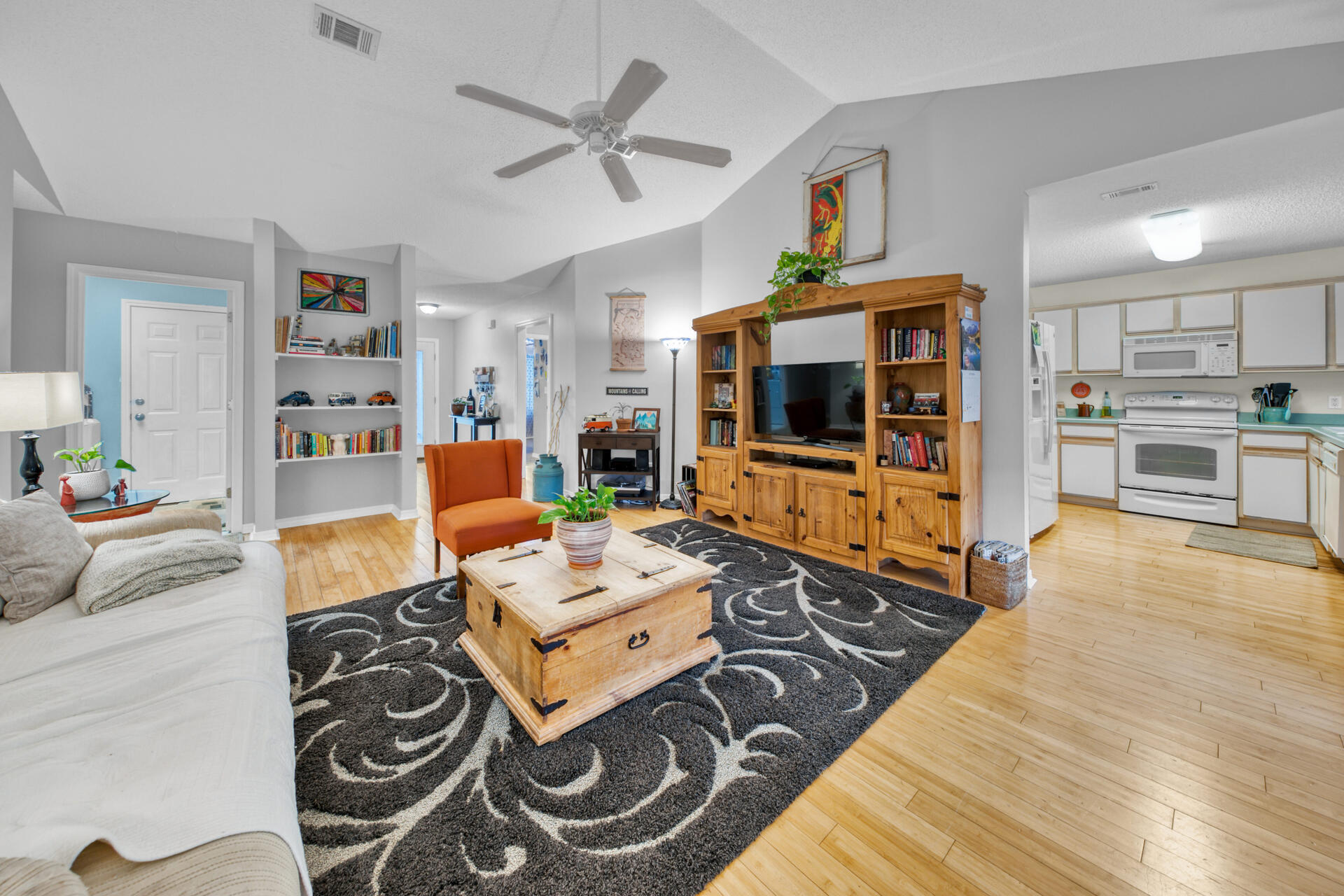 AZALEA GARDENS DESTIN - Residential