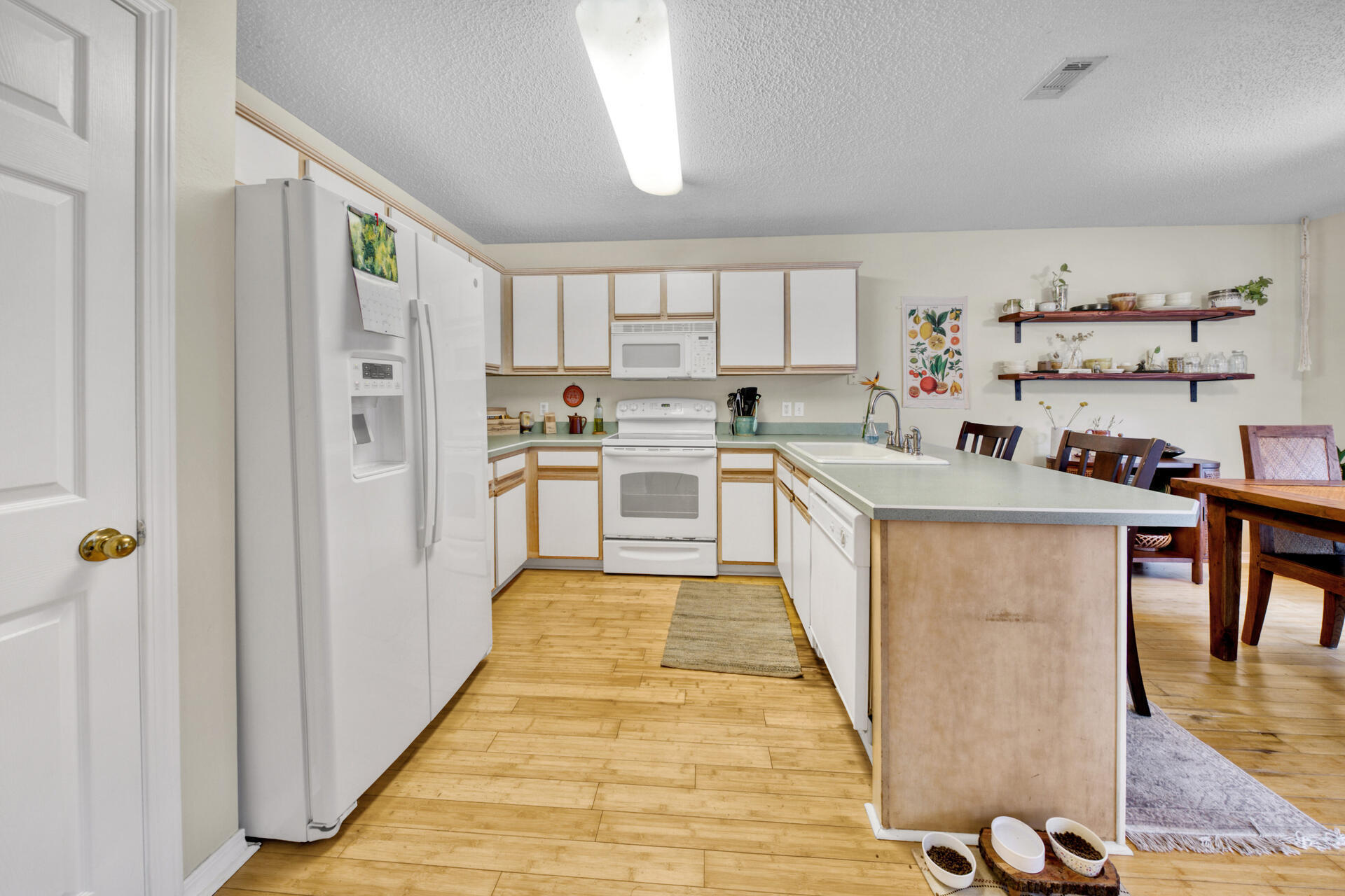 AZALEA GARDENS DESTIN - Residential