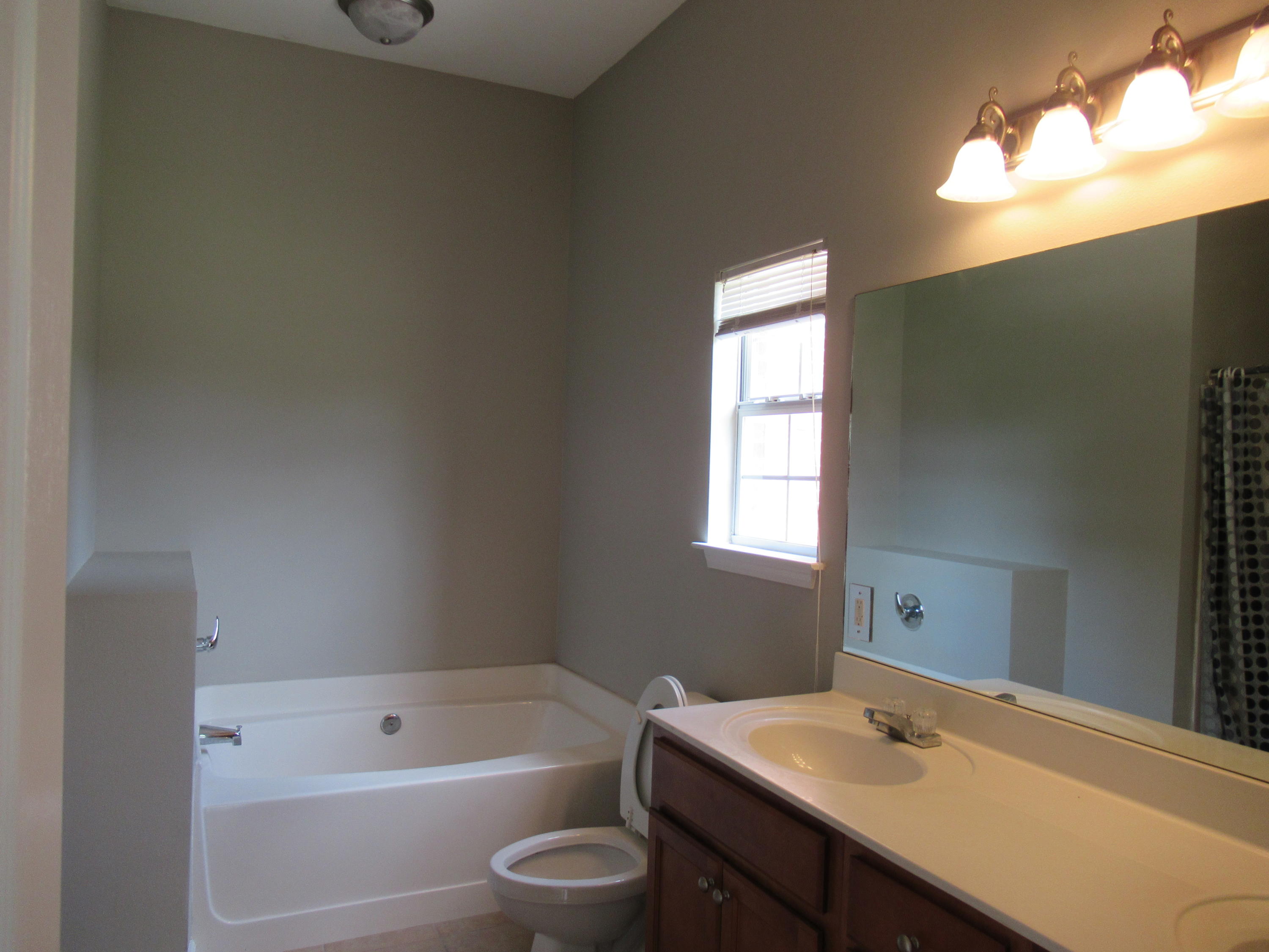 BRANDON OAKS 2ND ADD - Residential