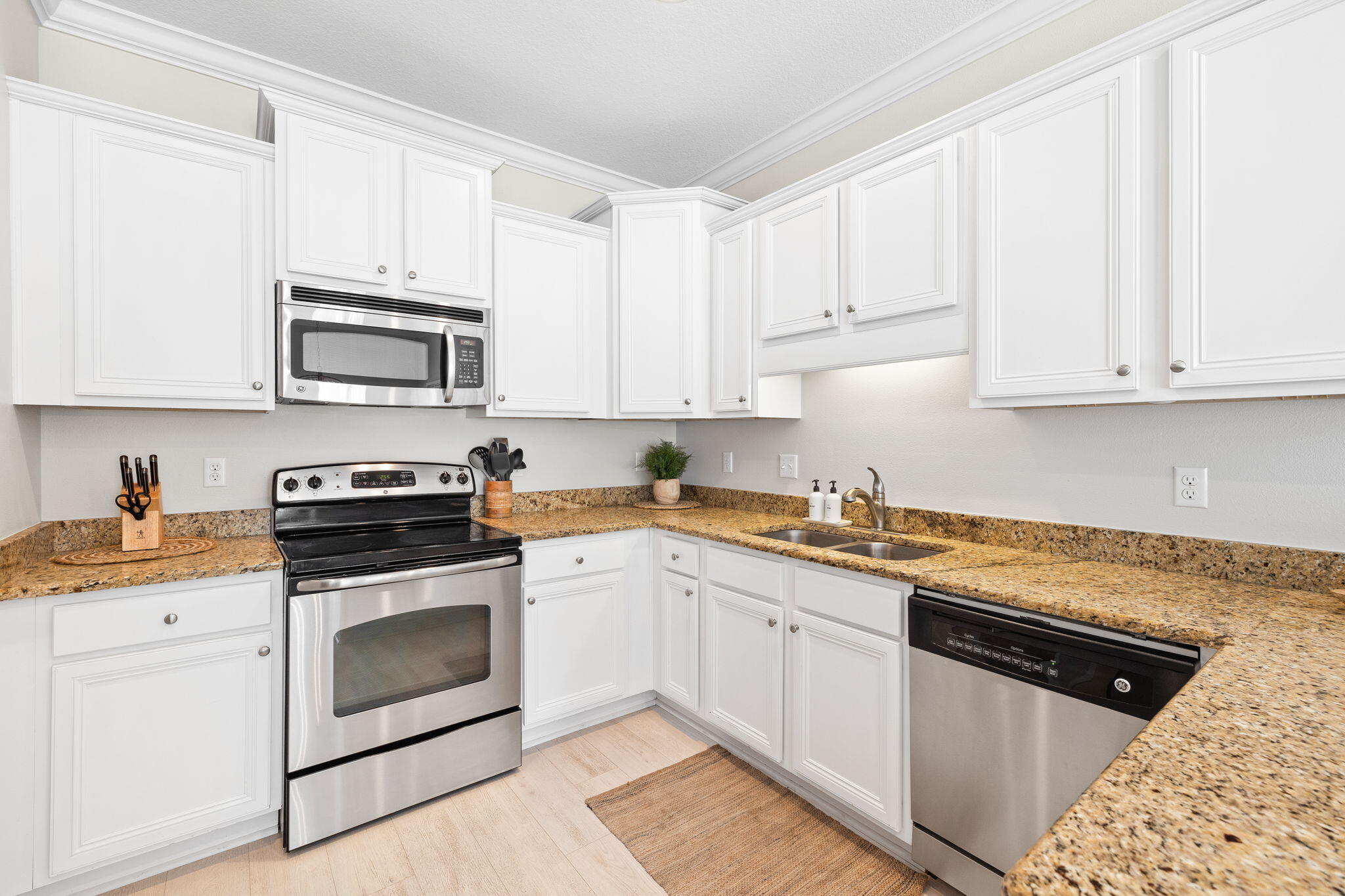 WEST SHORE PLACE - Residential