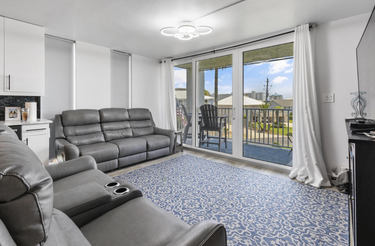 DOLPHIN POINT CONDO - Residential