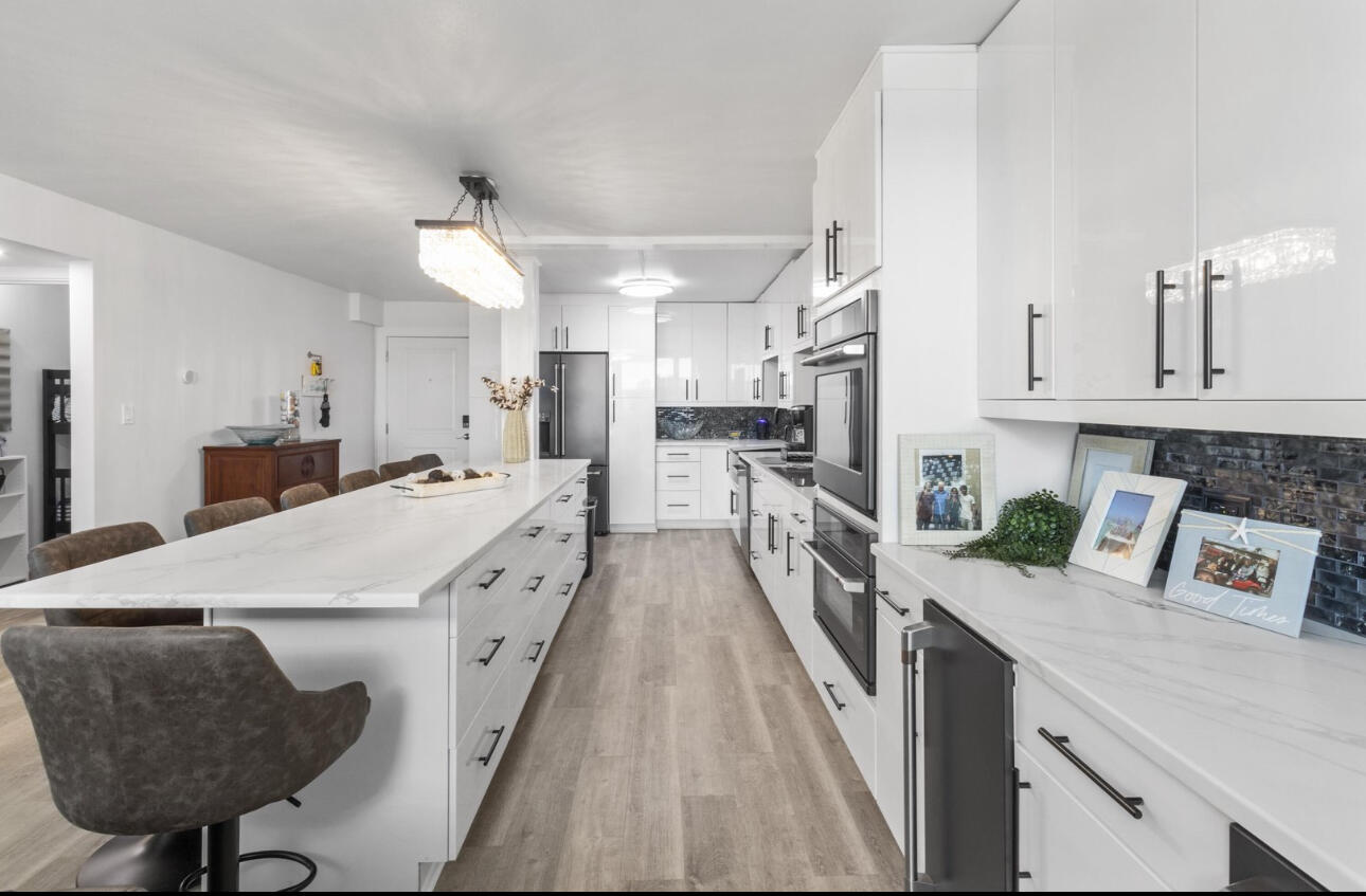 DOLPHIN POINT CONDO - Residential