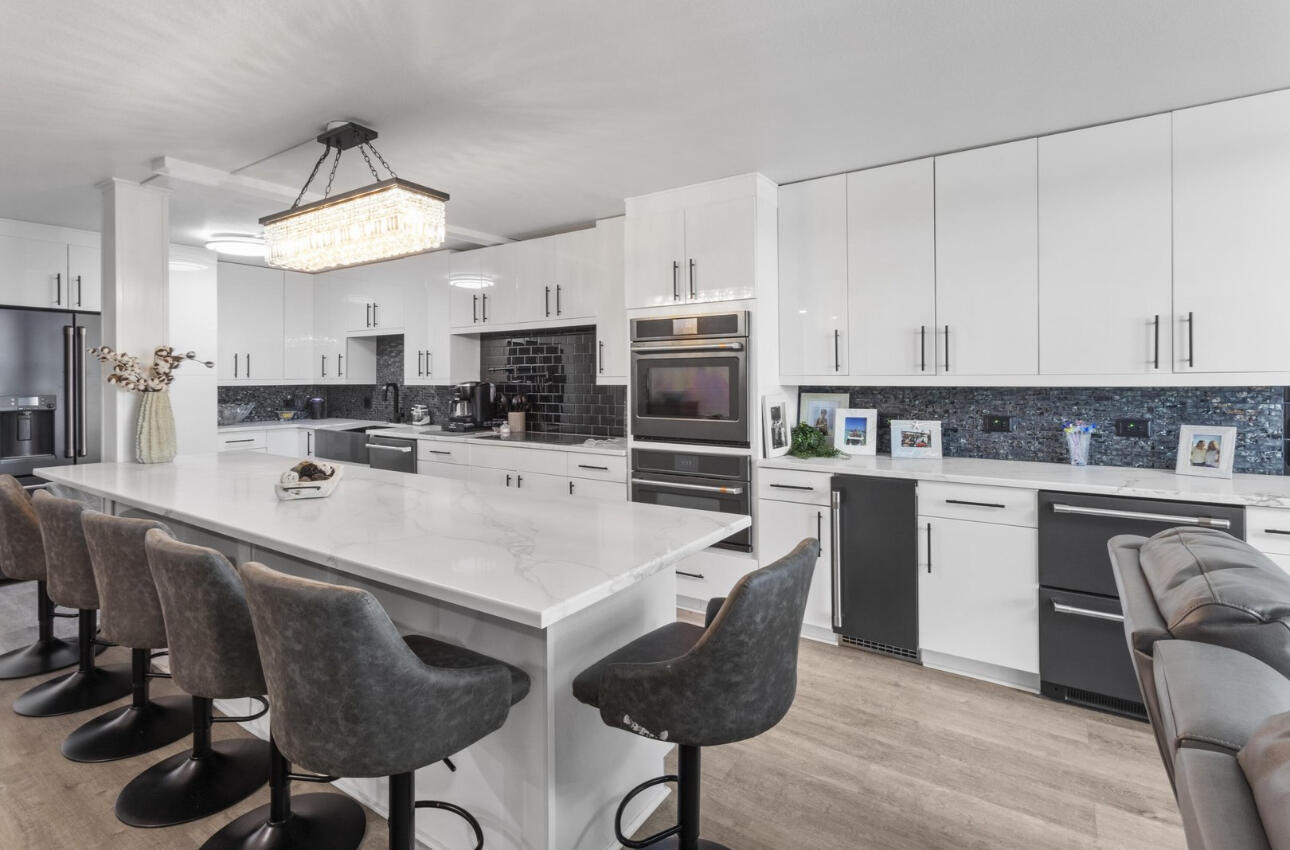 DOLPHIN POINT CONDO - Residential