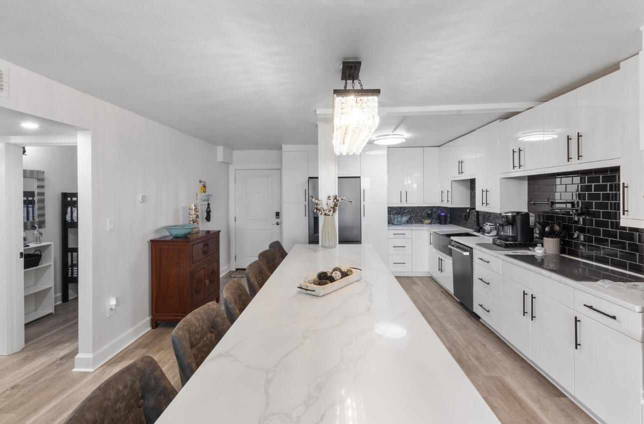 DOLPHIN POINT CONDO - Residential