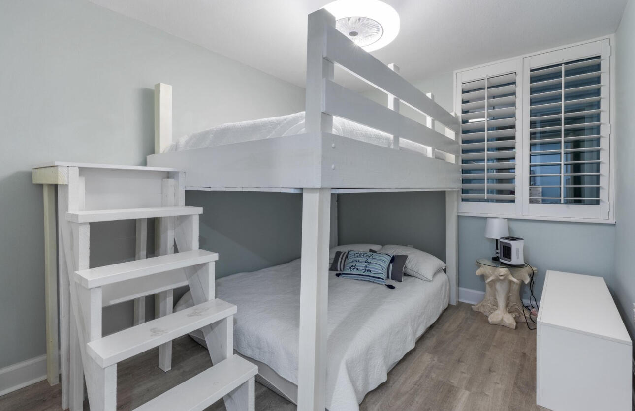 DOLPHIN POINT CONDO - Residential