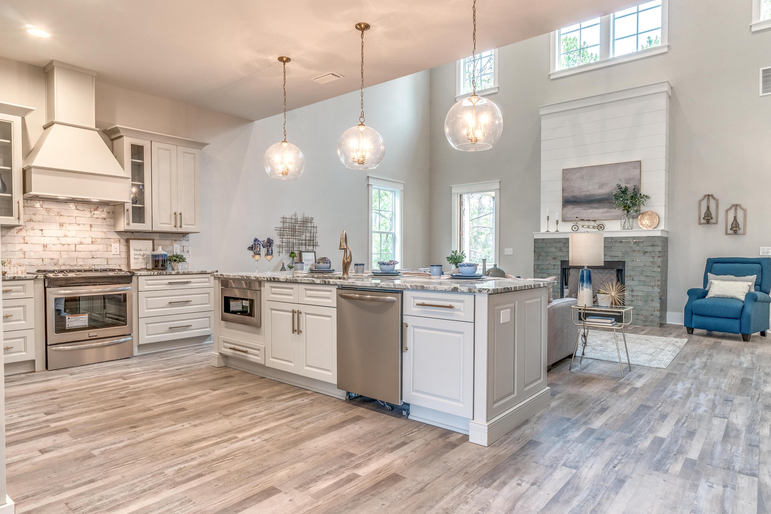 LAKESIDE AT BLUE MOUNTAIN BEACH - Residential