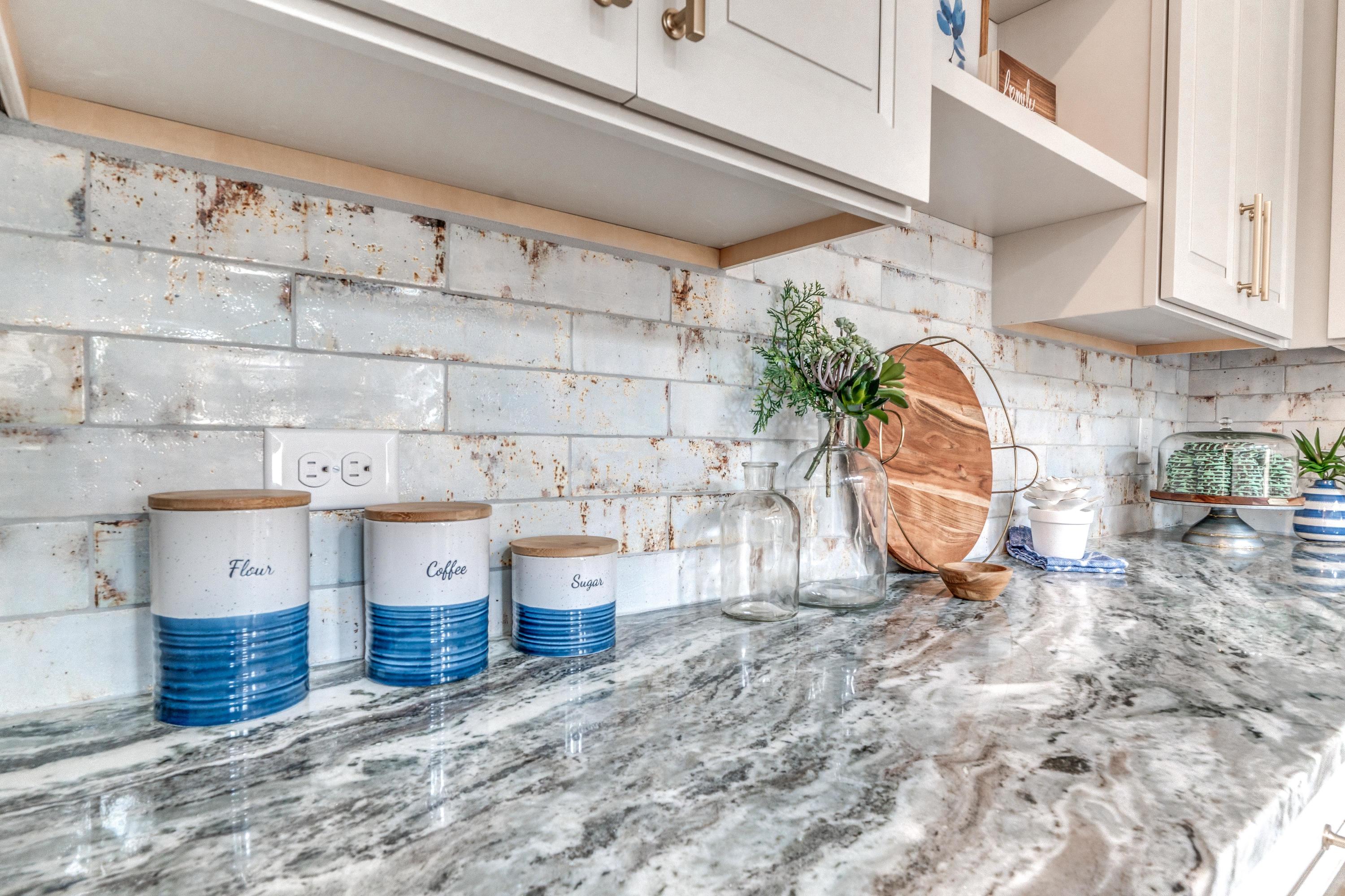 LAKESIDE AT BLUE MOUNTAIN BEACH - Residential