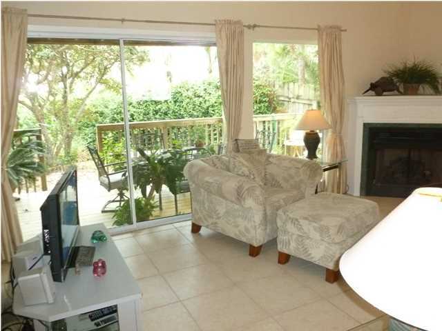 VIEW T/H THE - Residential