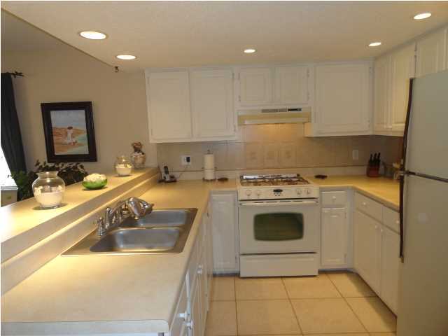 VIEW T/H THE - Residential