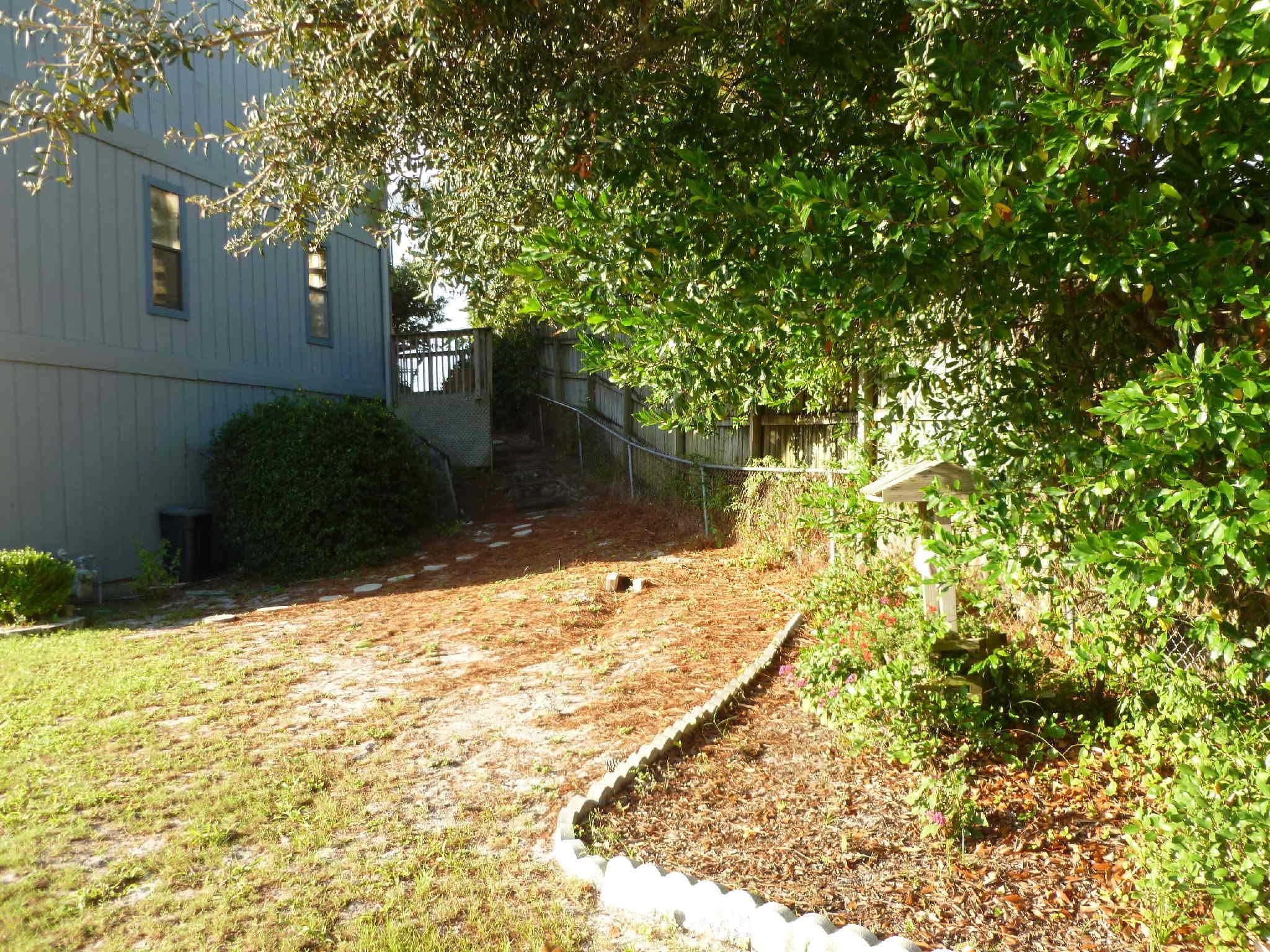 VIEW T/H THE - Residential