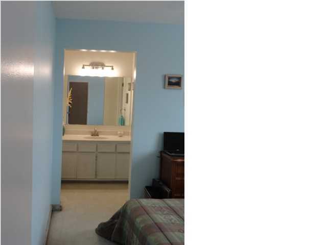 VIEW T/H THE - Residential