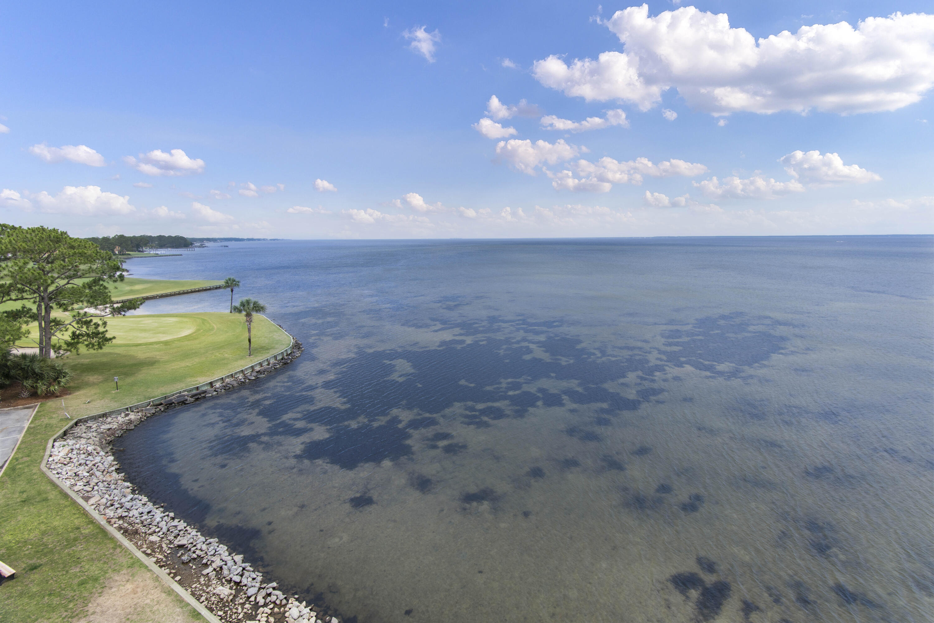 BAYSIDE CONDO SANDESTIN - Residential