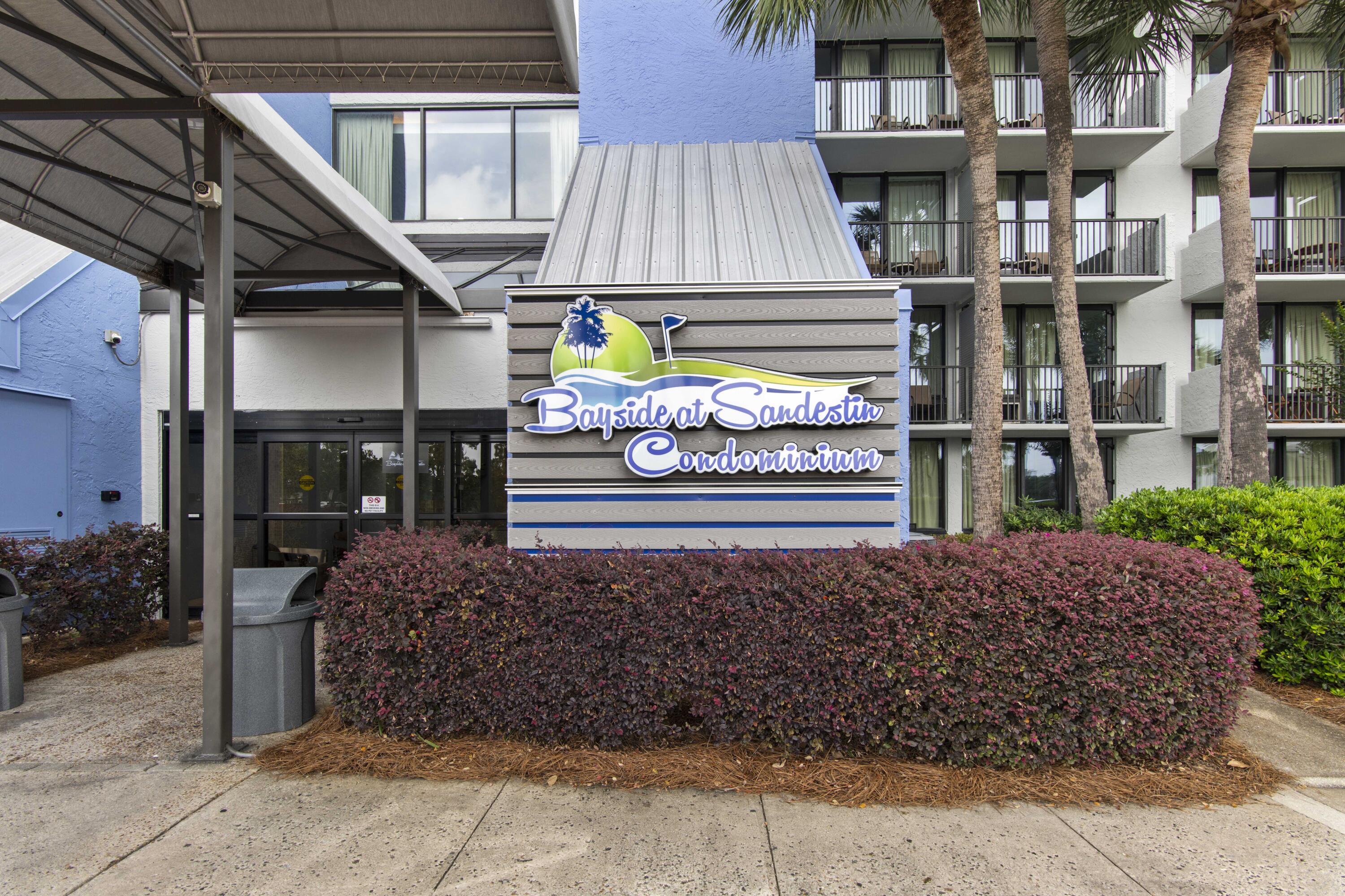 BAYSIDE CONDO SANDESTIN - Residential