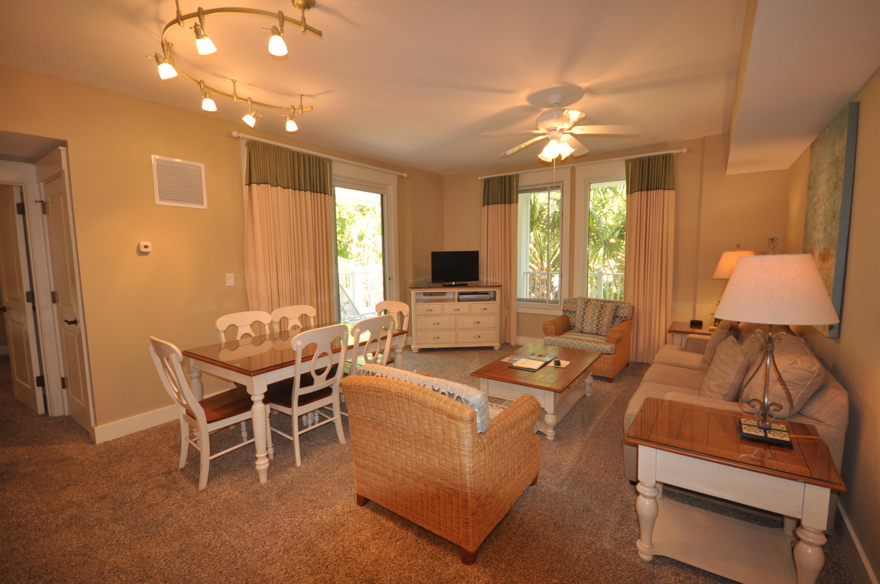 PILOT HOUSE - Residential