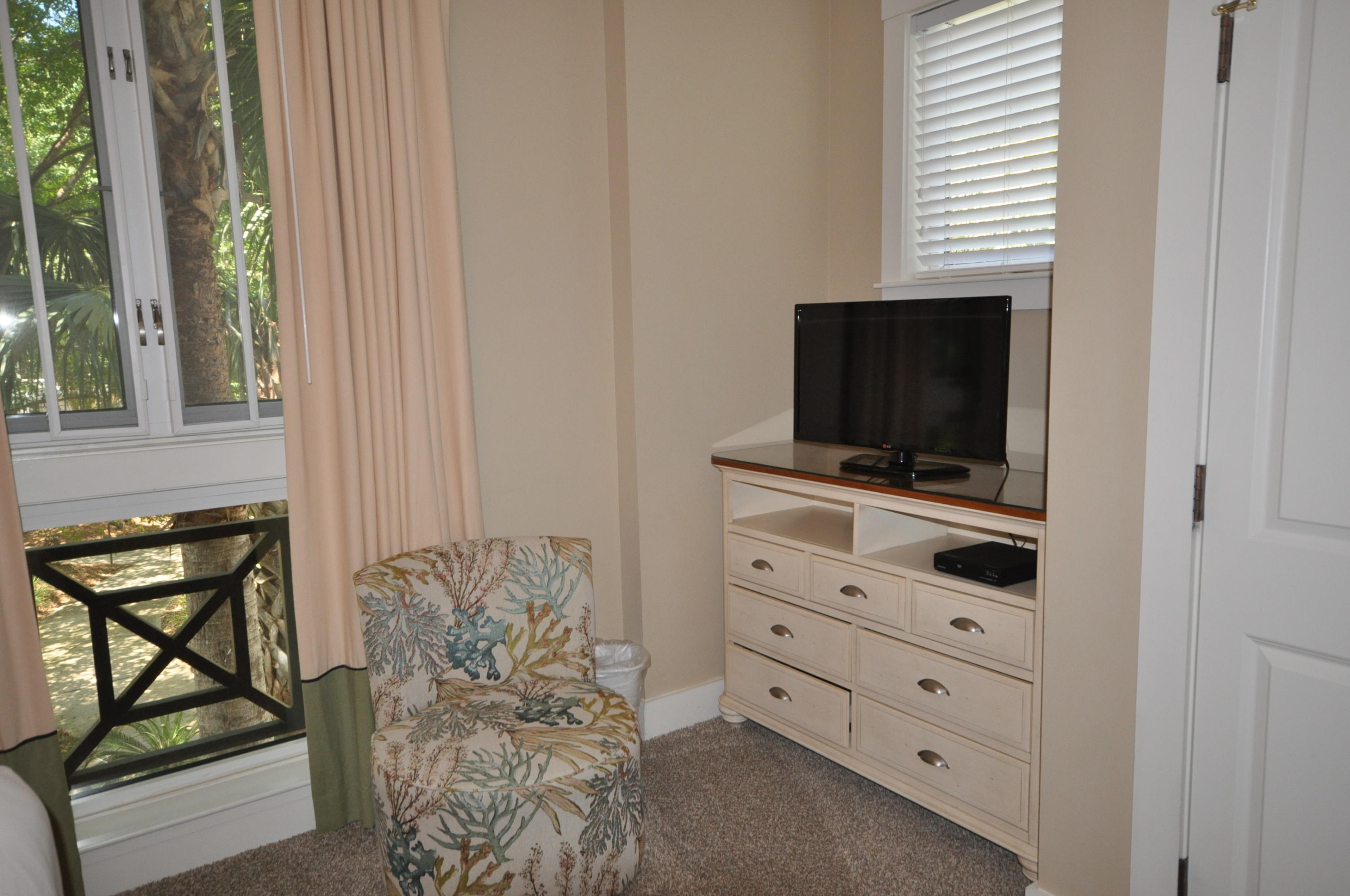 PILOT HOUSE - Residential