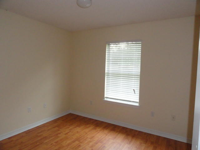 AUBURN ACRES - Residential