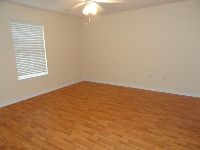 AUBURN ACRES - Residential