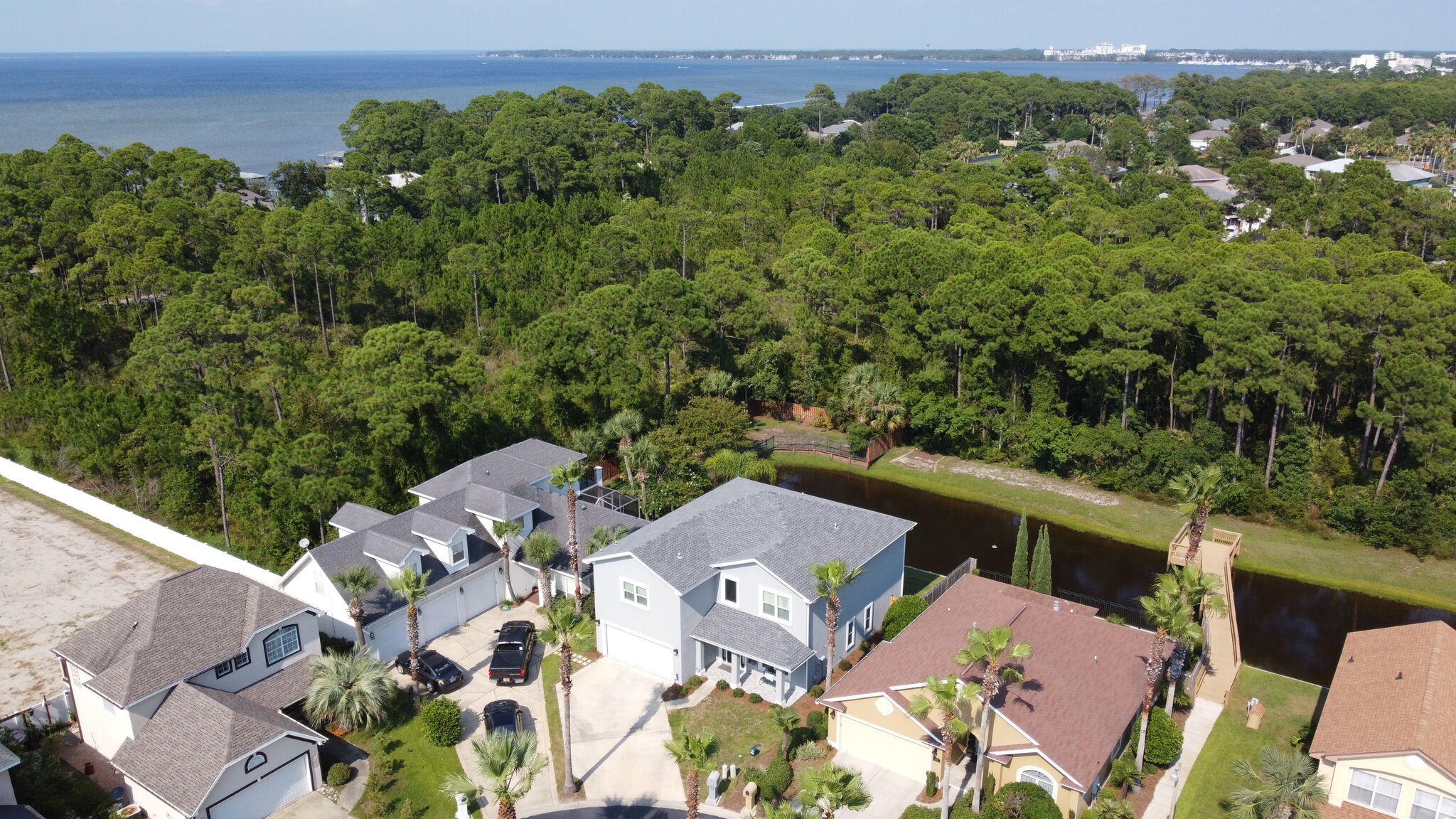 LEGION PARK LANDING - Residential