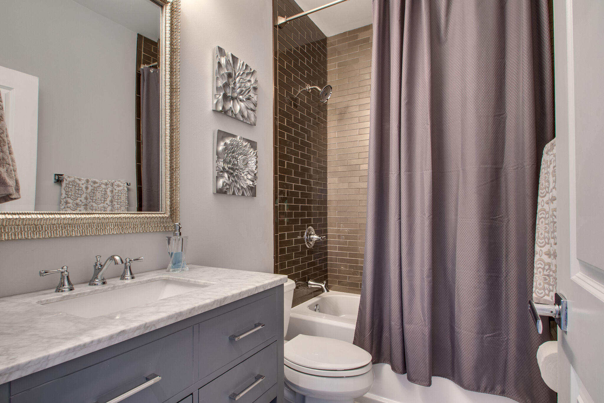 LEGION PARK LANDING - Residential