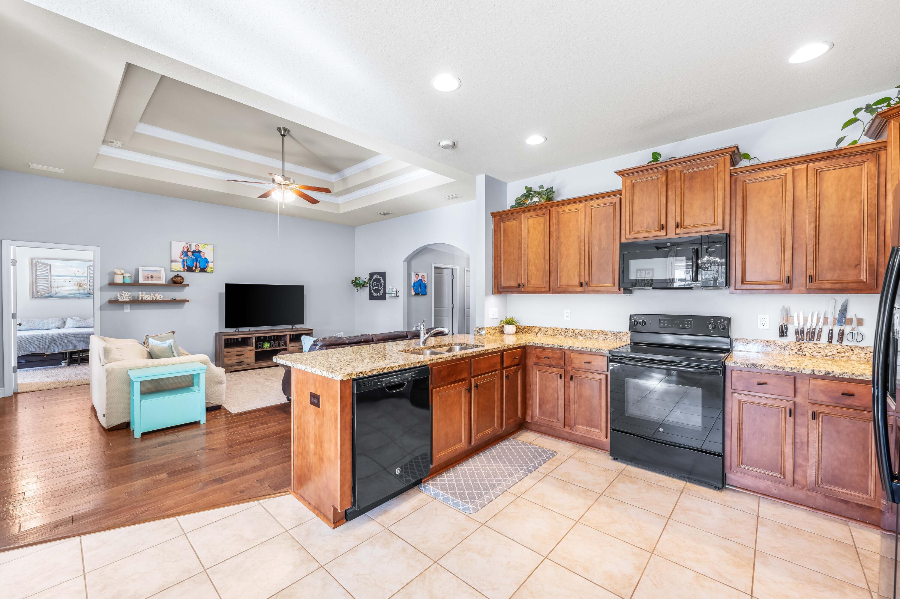 HAMMOCK BAY - Residential Lease