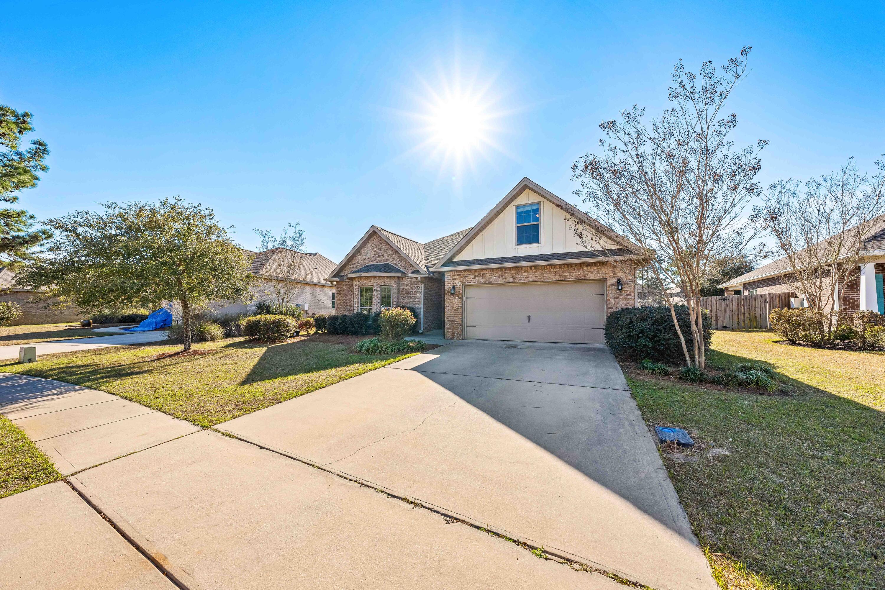 HAMMOCK BAY - Residential Lease