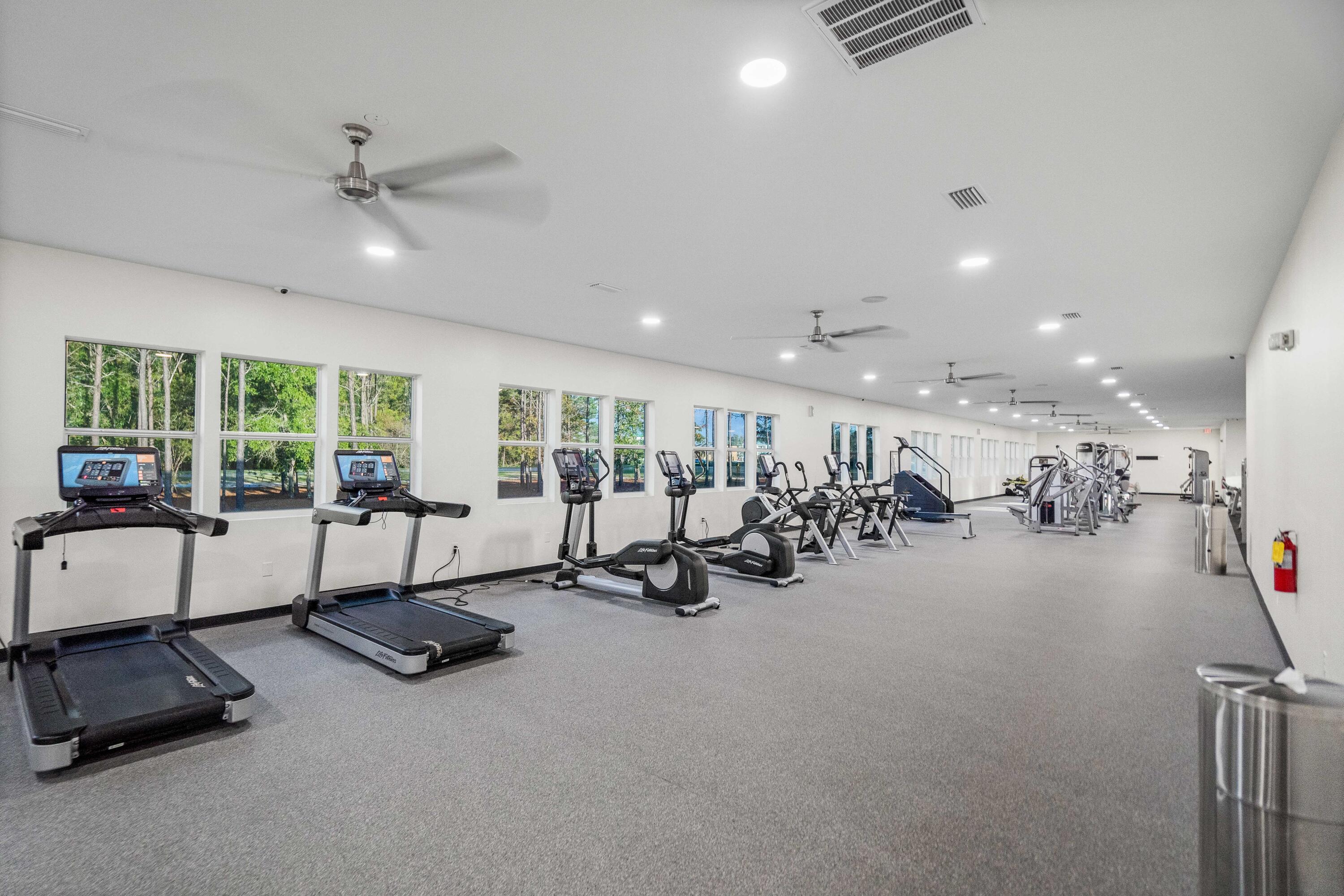 HAMMOCK BAY - Residential Lease