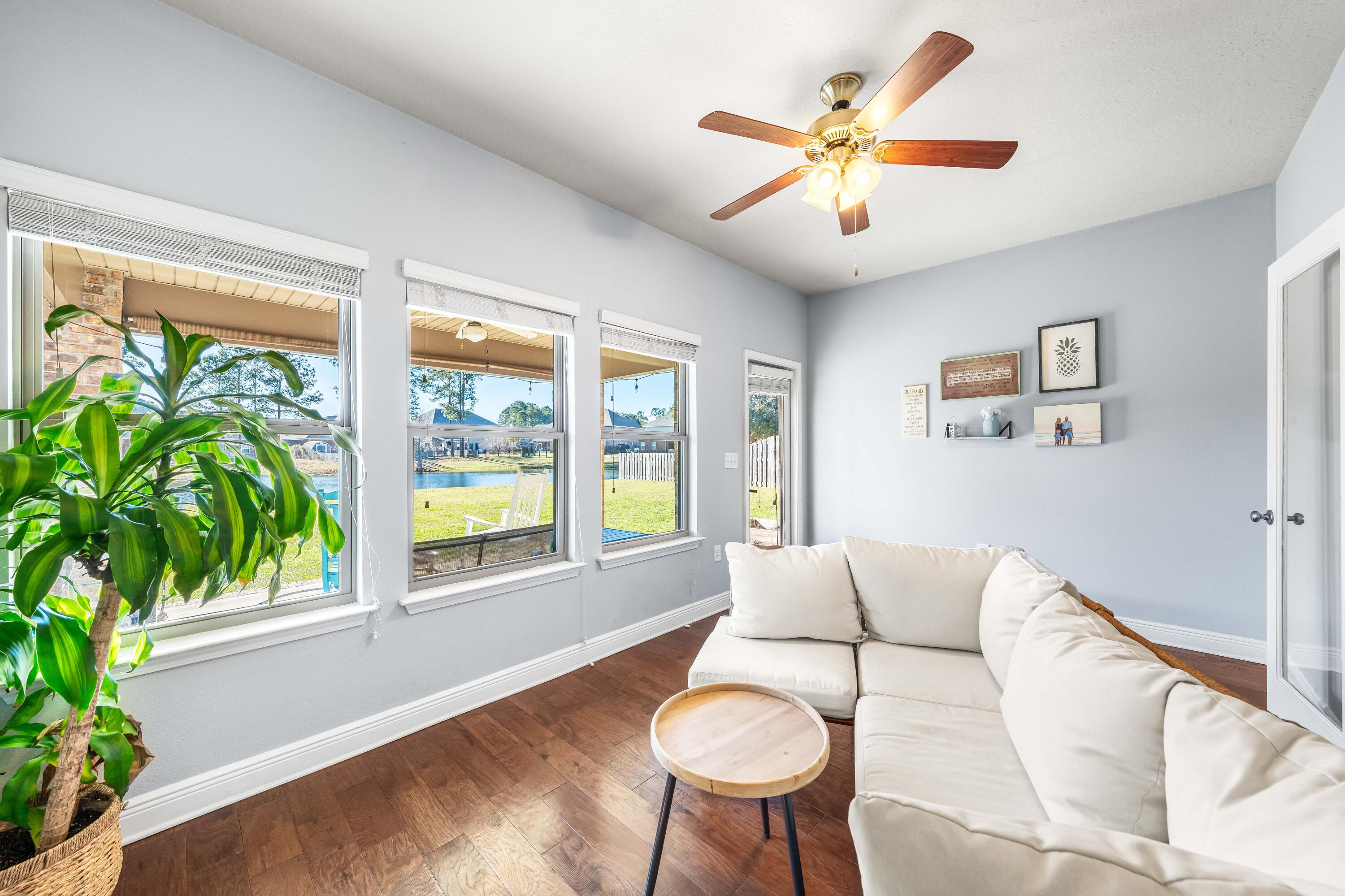 HAMMOCK BAY - Residential Lease