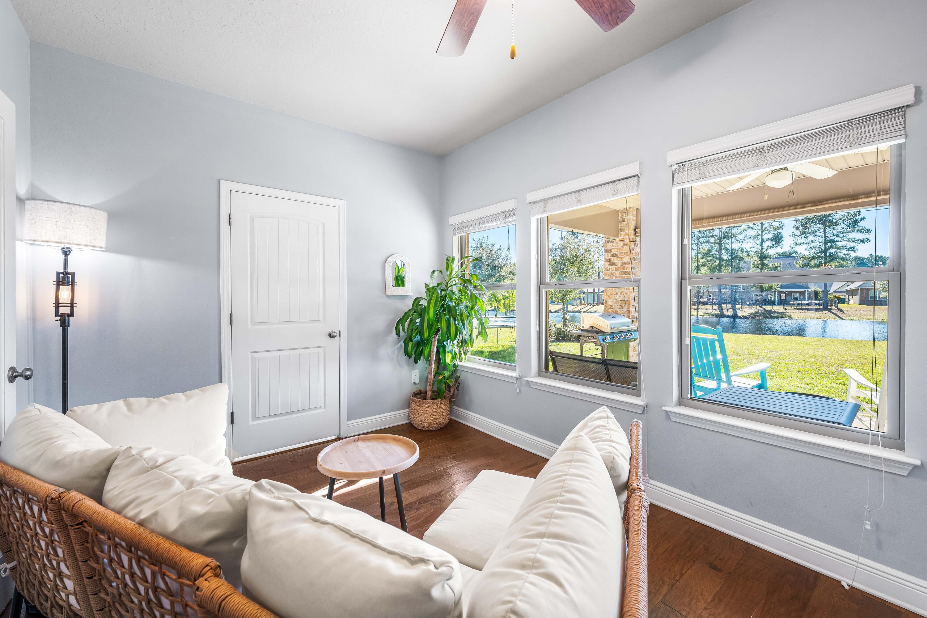 HAMMOCK BAY - Residential Lease