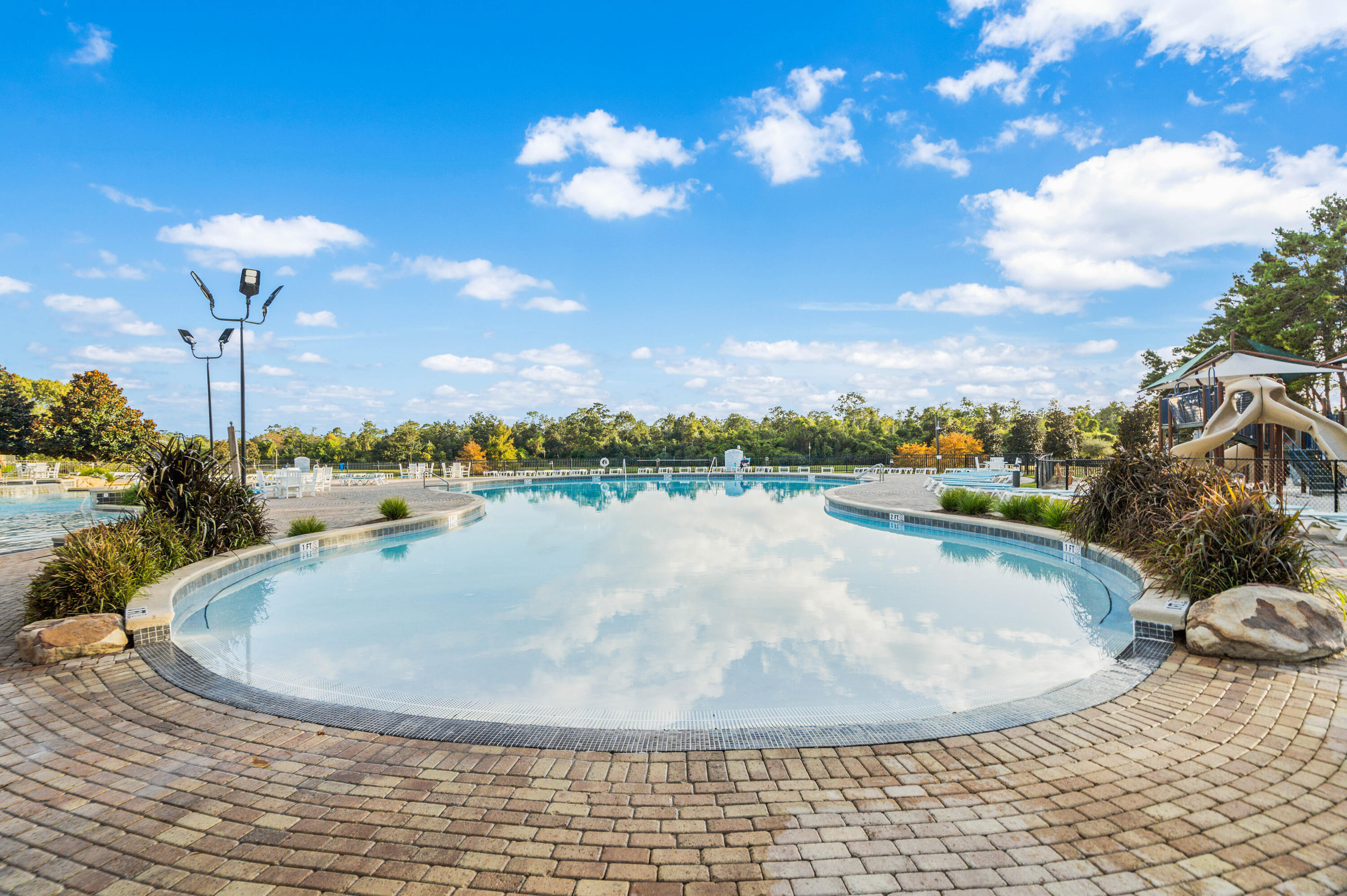 HAMMOCK BAY - Residential Lease