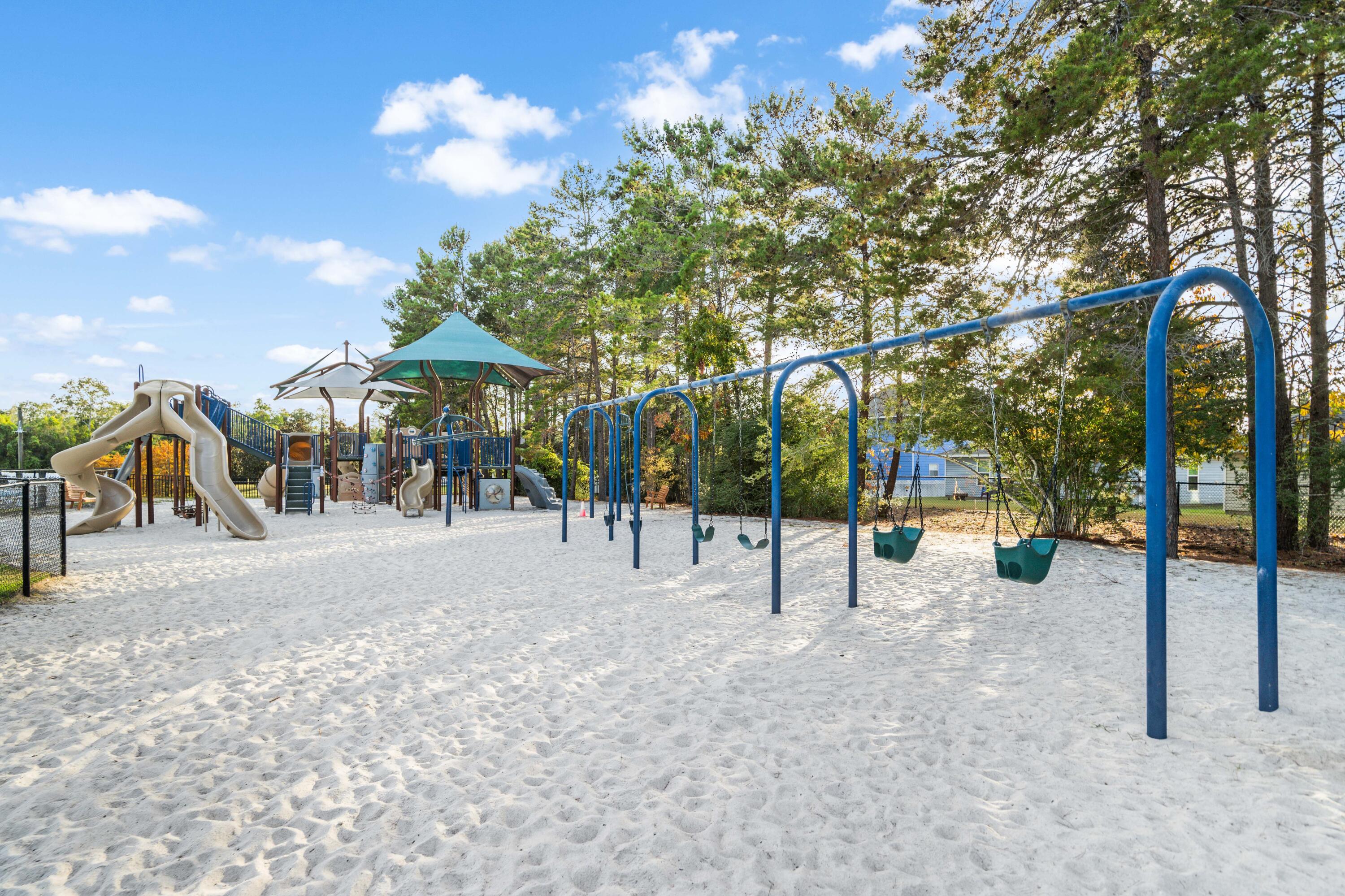 HAMMOCK BAY - Residential Lease